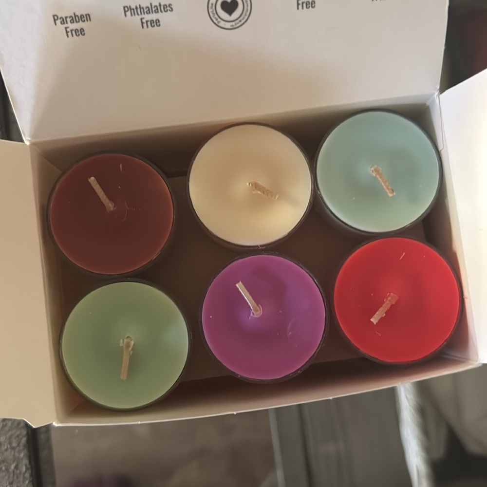 PartyLite MiniScents Cream Box 18 piece set of tea light - Picture 6 of 6